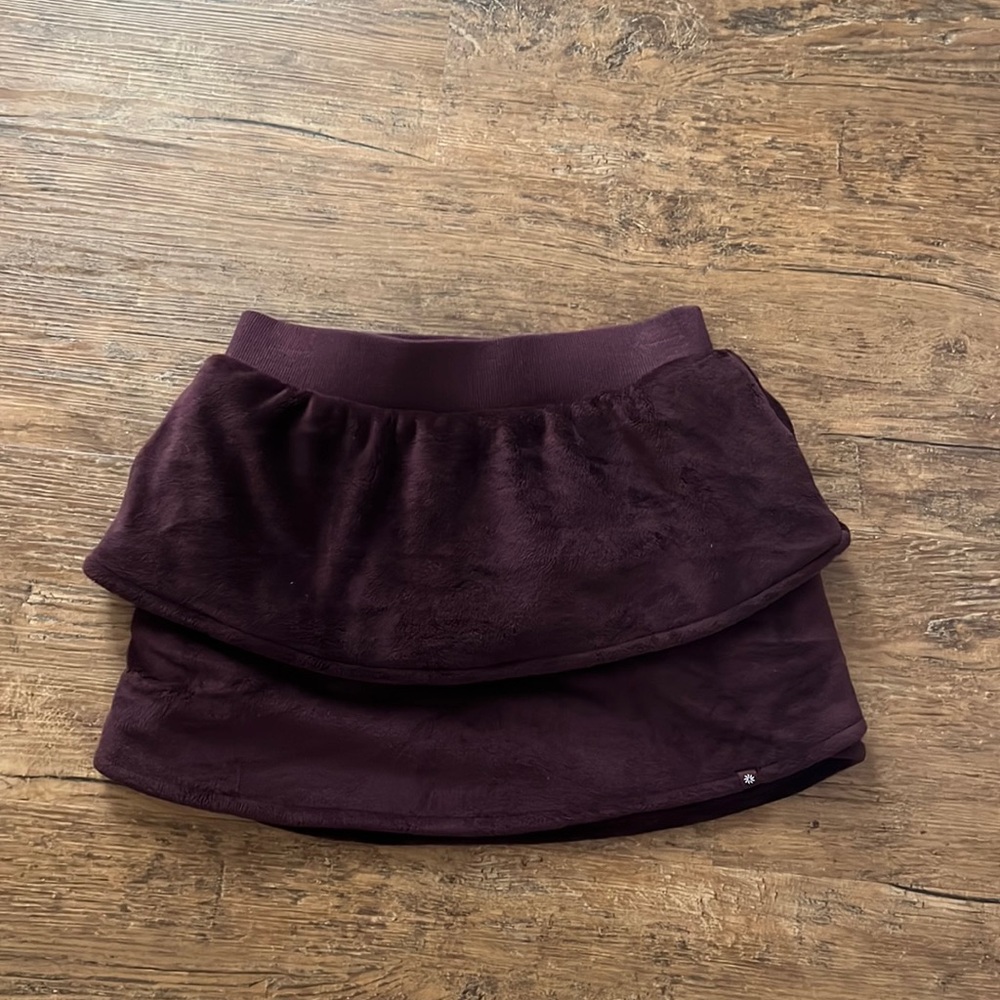 Cute fuzzy brown winter skirt from Athleta